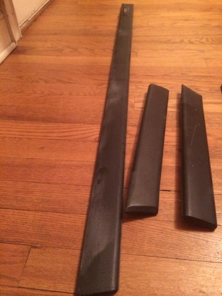 E36 FT BMW M3 side moldings coupe.